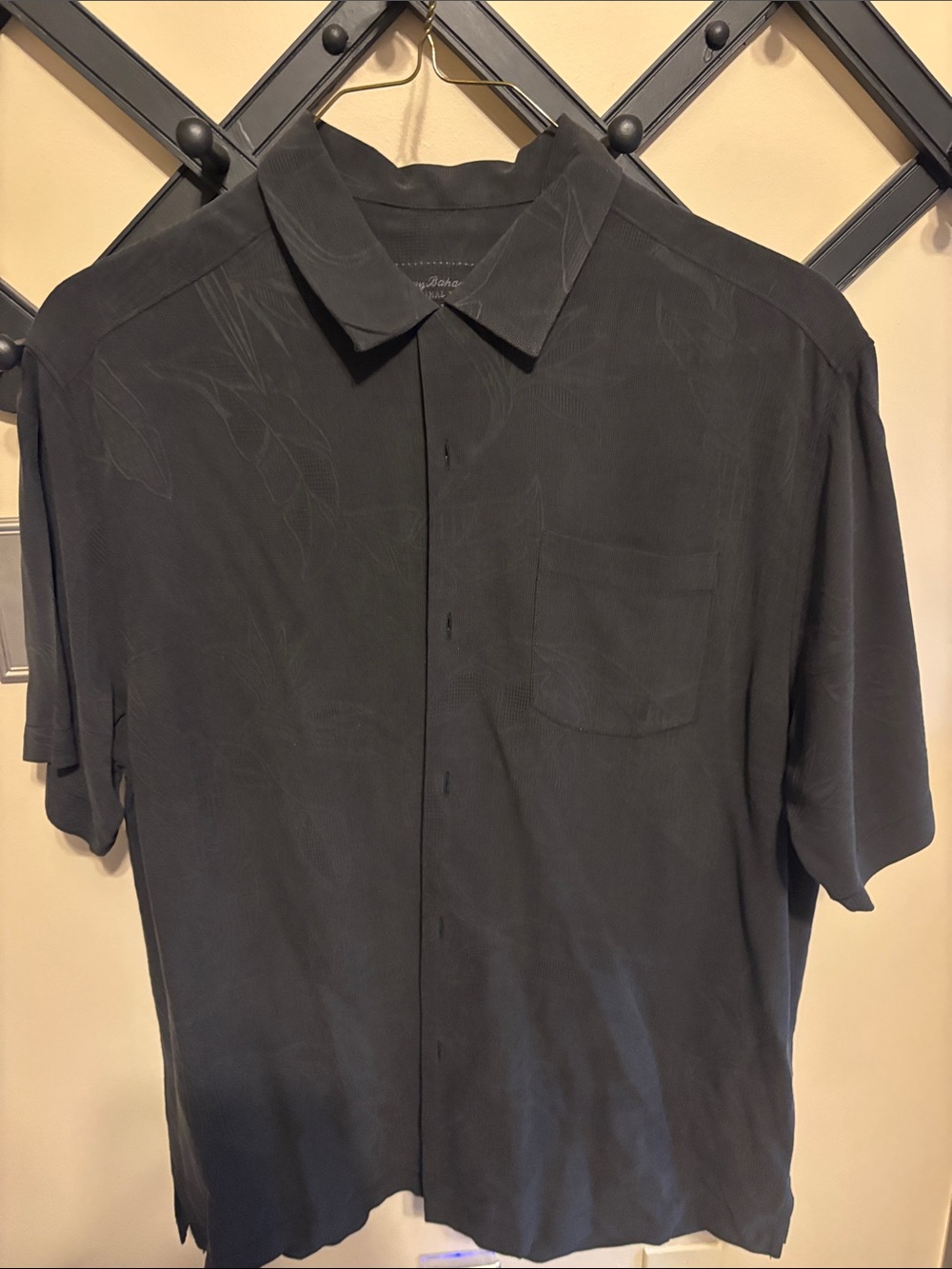 Tommy Bahama Black Short-Sleeve Button-Down Shirt